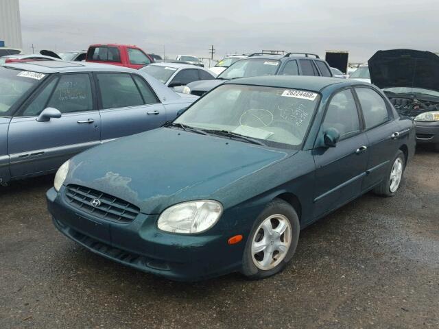 KMHWF25SX1A374590 - 2001 HYUNDAI SONATA GL GREEN photo 2