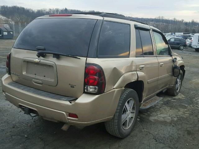 1GNDT13S872252032 - 2007 CHEVROLET TRAILBLAZE GOLD photo 4