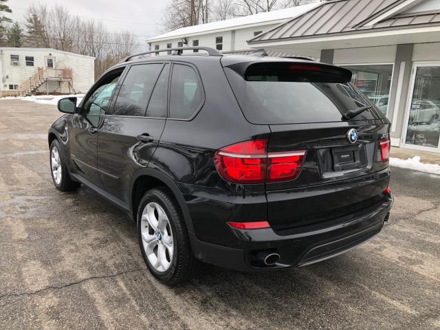 5UXZV4C57BL410432 - 2011 BMW X5 XDRIVE3 შავი ფოტო 4