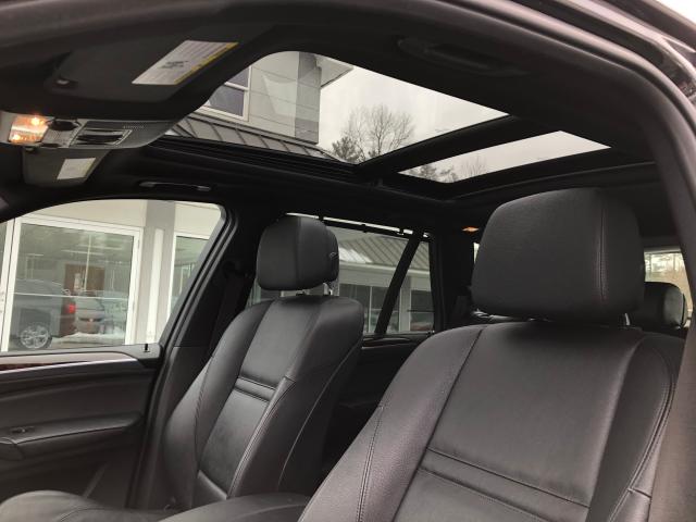 5UXZV4C57BL410432 - 2011 BMW X5 XDRIVE3 შავი ფოტო 9