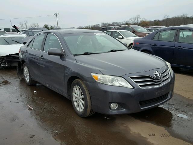 4T1BF3EK0BU223729 - 2011 TOYOTA CAMRY BASE GRAY photo 1