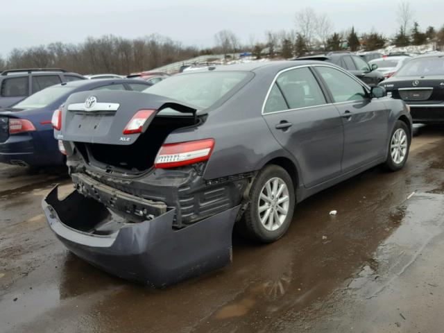 4T1BF3EK0BU223729 - 2011 TOYOTA CAMRY BASE GRAY photo 4