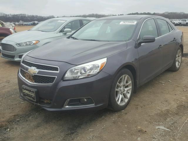 1G11F5RR2DF105250 - 2013 CHEVROLET MALIBU 2LT GRAY photo 2