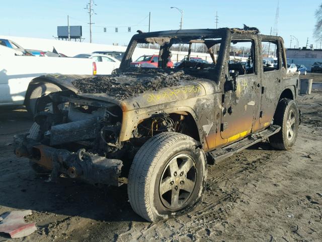 1C4BJWDG1FL696326 - 2015 JEEP WRANGLER U BURN photo 2