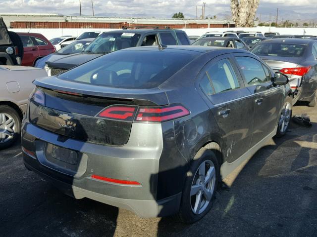 1G1RB6E46CU113439 - 2012 CHEVROLET VOLT GRAY photo 4