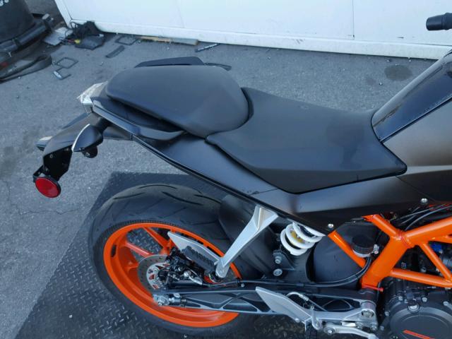 MD2JGJ401GC272866 - 2016 KTM RC 390 BLACK photo 6