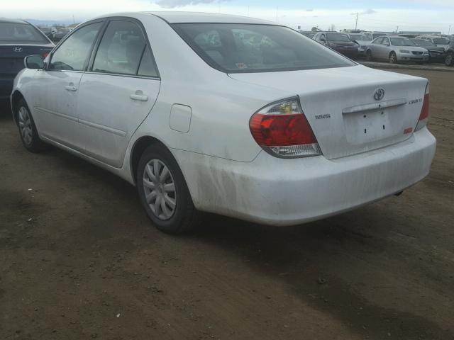 4T1BE32K65U583731 - 2005 TOYOTA CAMRY LE WHITE photo 3