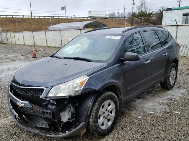 1GNER13D09S178810 - 2009 CHEVROLET TRAVERSE L GRAY photo 2