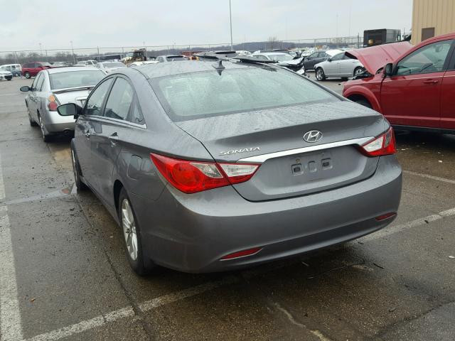 5NPEB4AC8DH556114 - 2013 HYUNDAI SONATA GLS GRAY photo 3