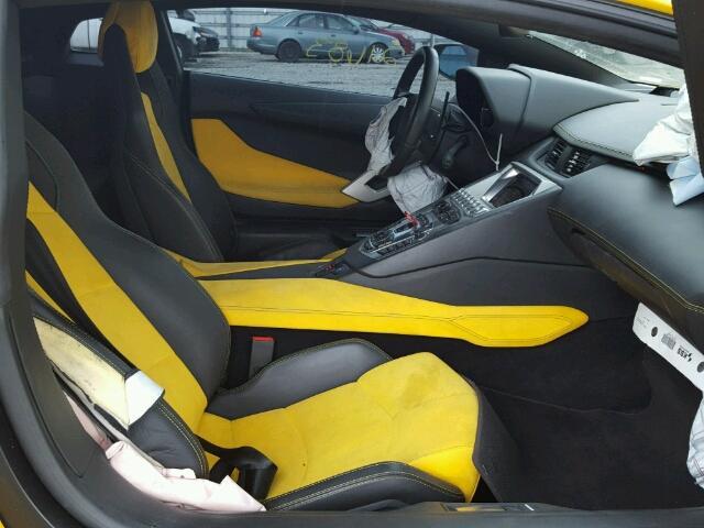 ZHWUC1ZD6DLA01866 - 2013 LAMBORGHINI AVENTADOR YELLOW photo 5