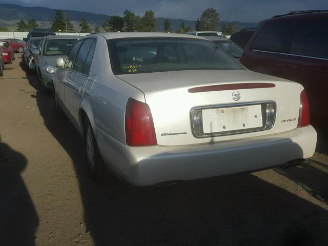 1G6KD54Y03U217347 - 2003 CADILLAC DEVILLE WHITE photo 3