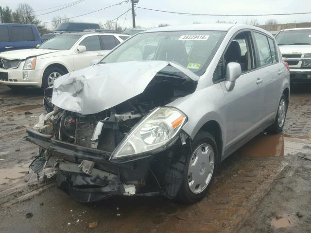 3N1BC13E57L375721 - 2007 NISSAN VERSA S SILVER photo 2