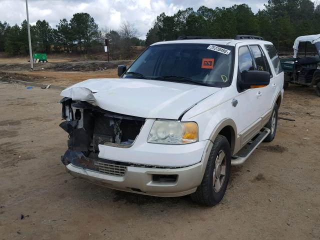 1FMFU17506LA08396 - 2006 FORD EXPEDITION WHITE photo 2