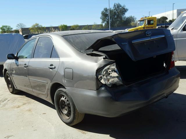 4T1BE32K83U689952 - 2003 TOYOTA CAMRY LE GRAY photo 3