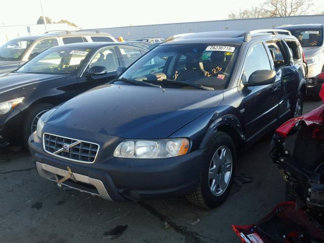 YV1SZ592951182597 - 2005 VOLVO XC70 BLUE photo 2