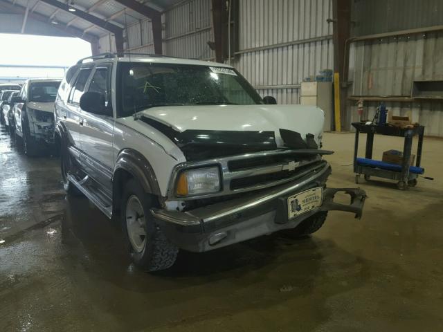 1GNCS13WXV2263631 - 1997 CHEVROLET BLAZER WHITE photo 1