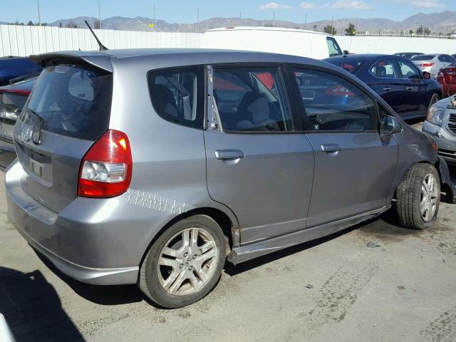 JHMGD38688S028897 - 2008 HONDA FIT SPORT SILVER photo 4