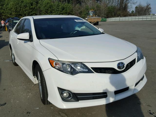 4T1BF1FK9EU776256 - 2014 TOYOTA CAMRY L WHITE photo 1