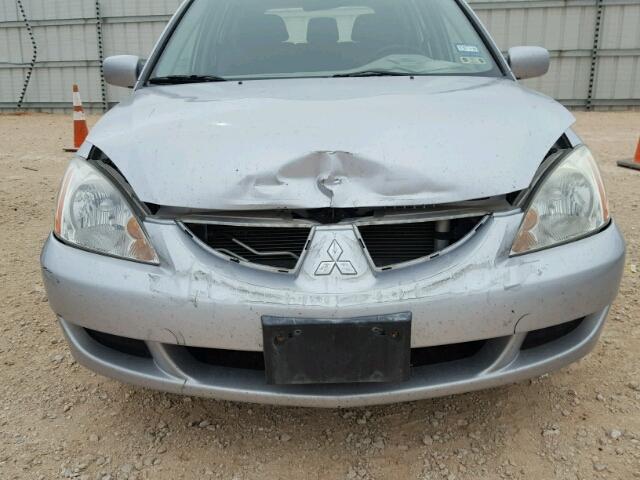 JA3AD29F04U053256 - 2004 MITSUBISHI LANCER LS SILVER photo 9