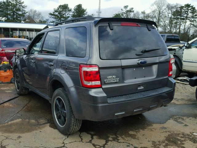 1FMCU0D72BKC28013 - 2011 FORD ESCAPE XLT GRAY photo 3