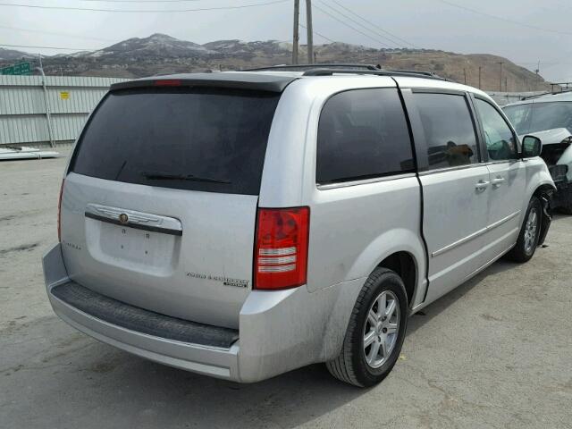 2A4RR5D10AR450780 - 2010 CHRYSLER TOWN & COU SILVER photo 4