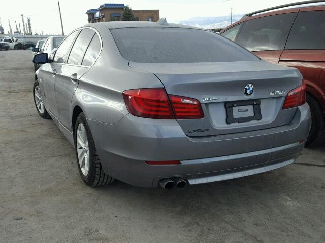 WBAXH5C53DD109723 - 2013 BMW 528 XI GRAY photo 3