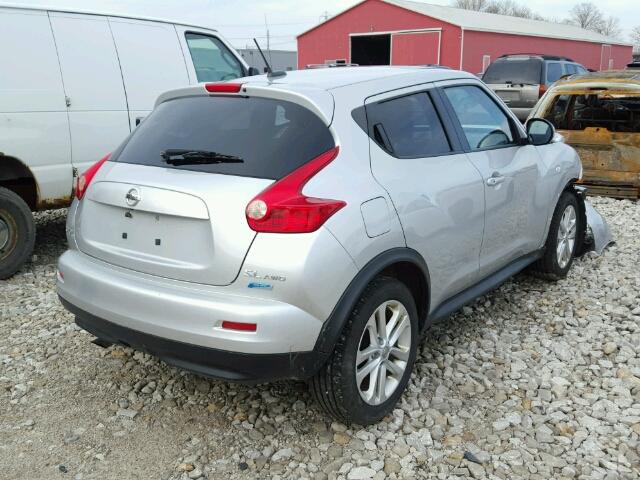 JN8AF5MV8DT219027 - 2013 NISSAN JUKE S SILVER photo 4