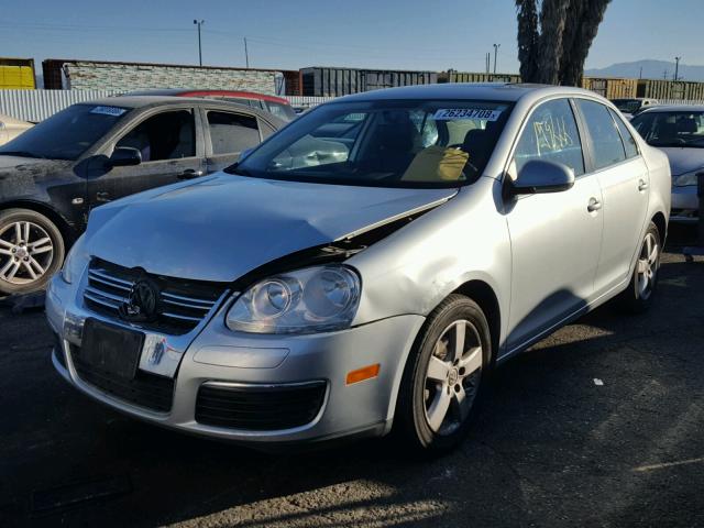 3VWRZ71K69M159814 - 2009 VOLKSWAGEN JETTA SE SILVER photo 2