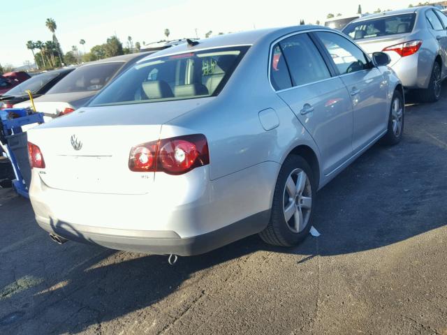 3VWRZ71K69M159814 - 2009 VOLKSWAGEN JETTA SE SILVER photo 4