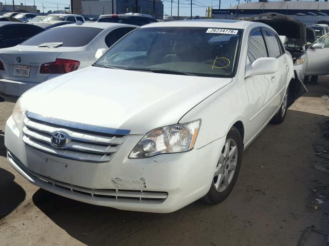 4T1BK36BX7U208432 - 2007 TOYOTA AVALON XL WHITE photo 2