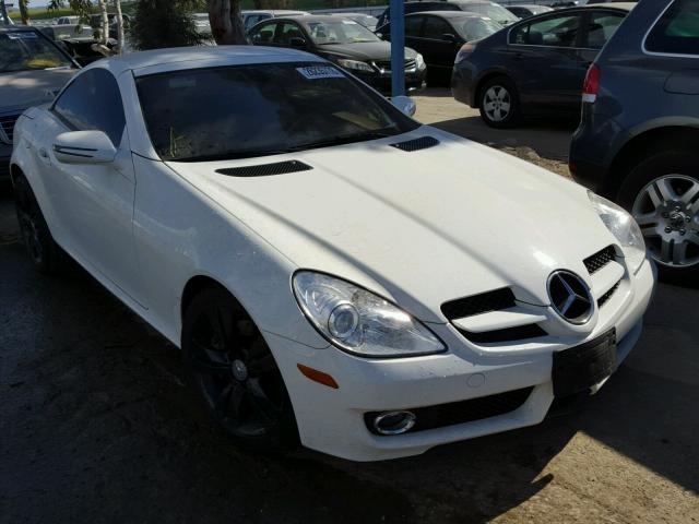 WDBWK5JA3AF231125 - 2010 MERCEDES-BENZ SLK 350 WHITE photo 1