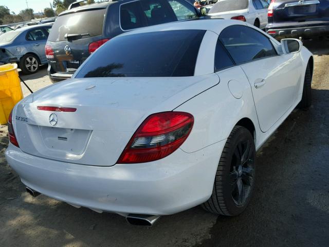 WDBWK5JA3AF231125 - 2010 MERCEDES-BENZ SLK 350 WHITE photo 4