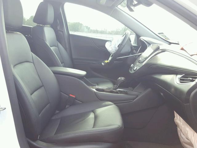 1G1ZH5SX6HF182506 - 2017 CHEVROLET MALIBU PRE WHITE photo 5