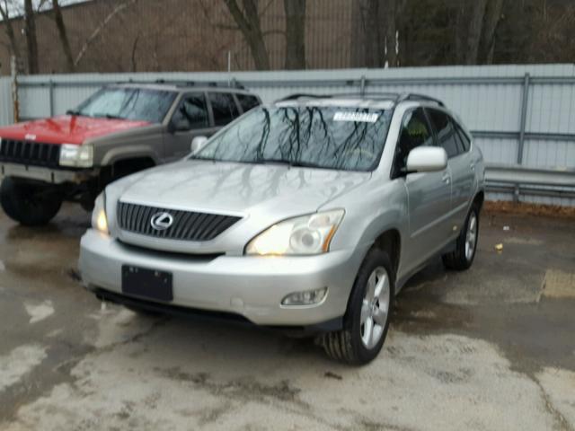 2T2HA31U36C104866 - 2006 LEXUS RX 330 SILVER photo 2