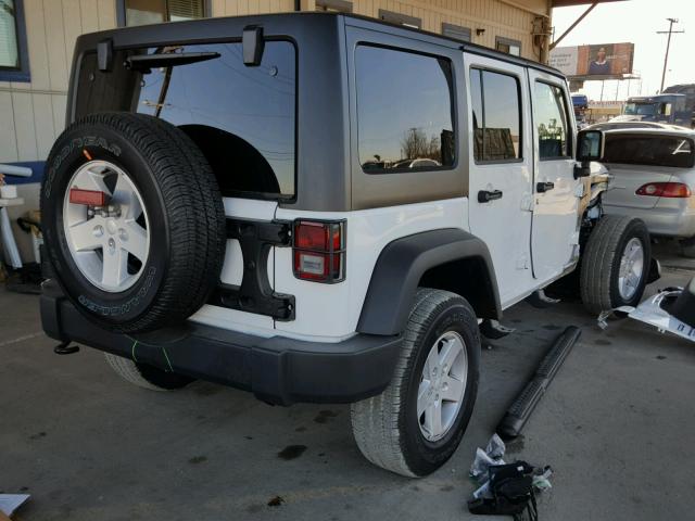 1C4BJWDG4HL709458 - 2017 JEEP WRANGLER U WHITE photo 4