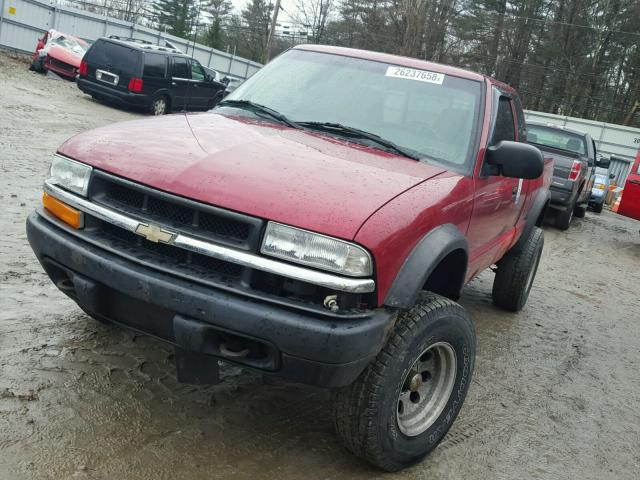 1GCCT19W618112483 - 2001 CHEVROLET S TRUCK S1 RED photo 2