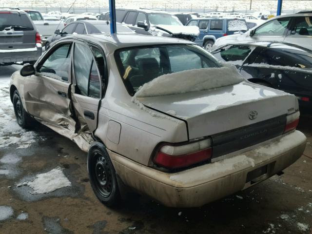 1NXBA02EXTZ357421 - 1996 TOYOTA COROLLA TAN photo 3