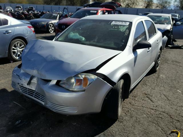 1G1AK52F257605240 - 2005 CHEVROLET COBALT SILVER photo 2