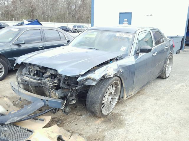 2C3JA43R75H652334 - 2005 CHRYSLER 300 BLUE photo 2