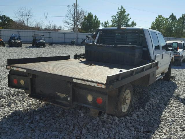 1FDSW35R38EE50980 - 2008 FORD F350 SRW S WHITE photo 4