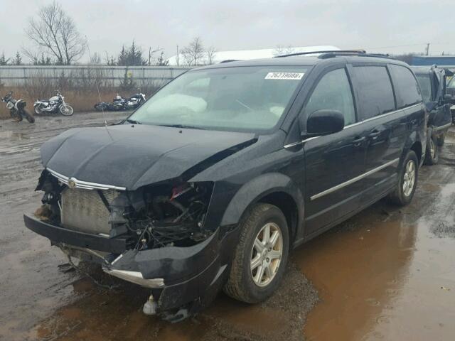 2A4RR5D16AR142349 - 2010 CHRYSLER TOWN & COU BLACK photo 2