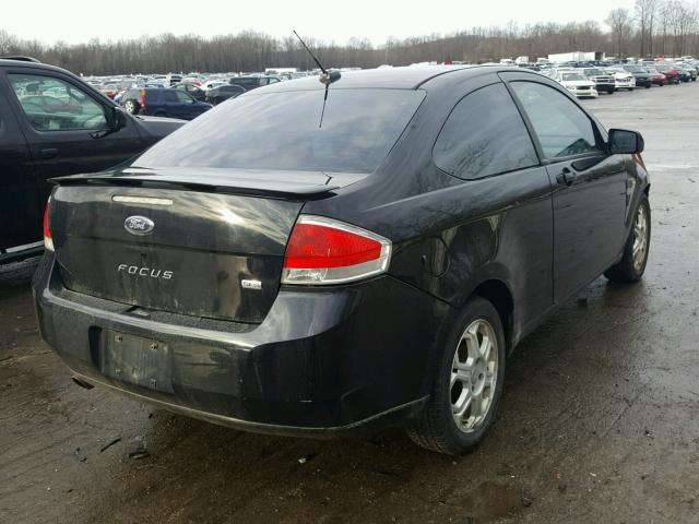 1FAHP33N48W143457 - 2008 FORD FOCUS SE BLACK photo 4