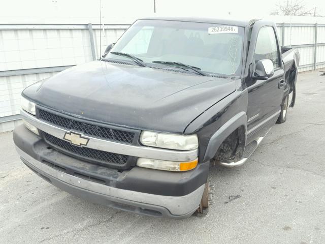 1GCHK29U62E305829 - 2002 CHEVROLET SILVERADO BLACK photo 2