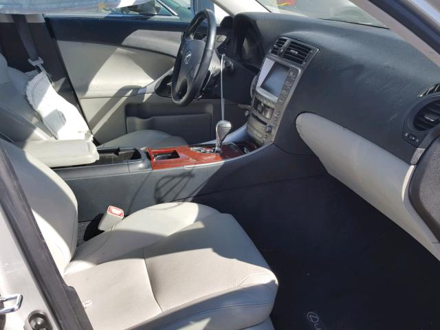 JTHBK262775045438 - 2007 LEXUS IS 250 GRAY photo 5