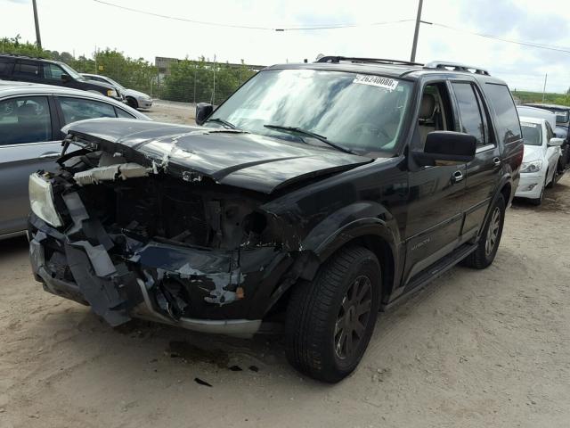 5LMFU27R33LJ27917 - 2003 LINCOLN NAVIGATOR BLACK photo 2