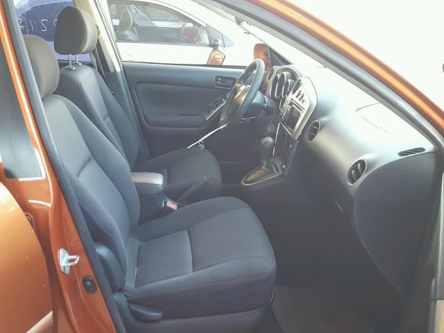 5Y2SL63895Z406589 - 2005 PONTIAC VIBE ORANGE photo 5