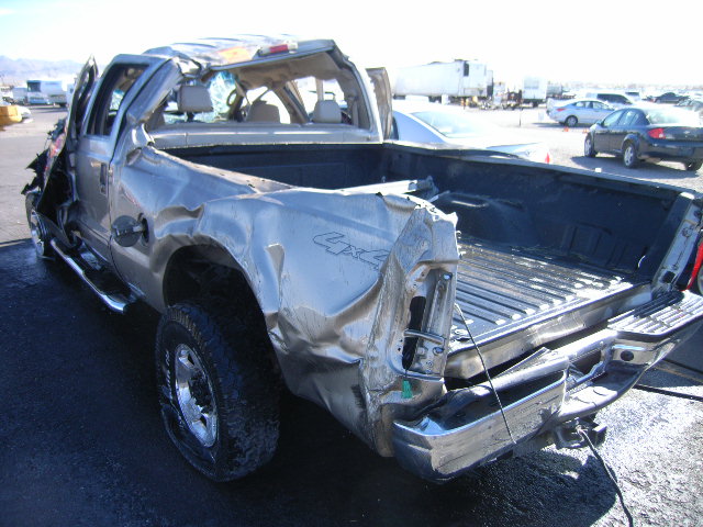 1FTSW21P46EB52910 - 2006 FORD F250 SUPER GOLD photo 3