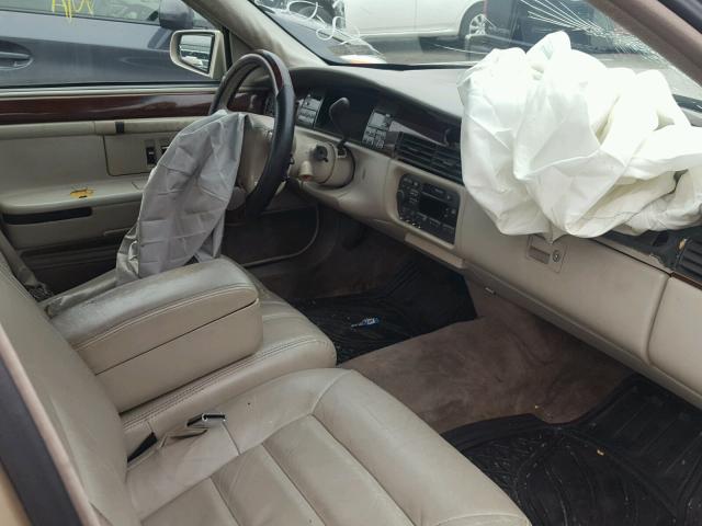 1G6KD52Y7TU295580 - 1996 CADILLAC DEVILLE BEIGE photo 5