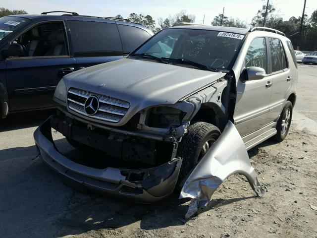 4JGAB57E25A553663 - 2005 MERCEDES-BENZ ML 350 SILVER photo 2