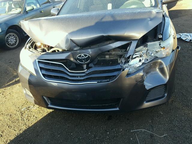 4T4BF3EK5BR123082 - 2011 TOYOTA CAMRY BASE CHARCOAL photo 7